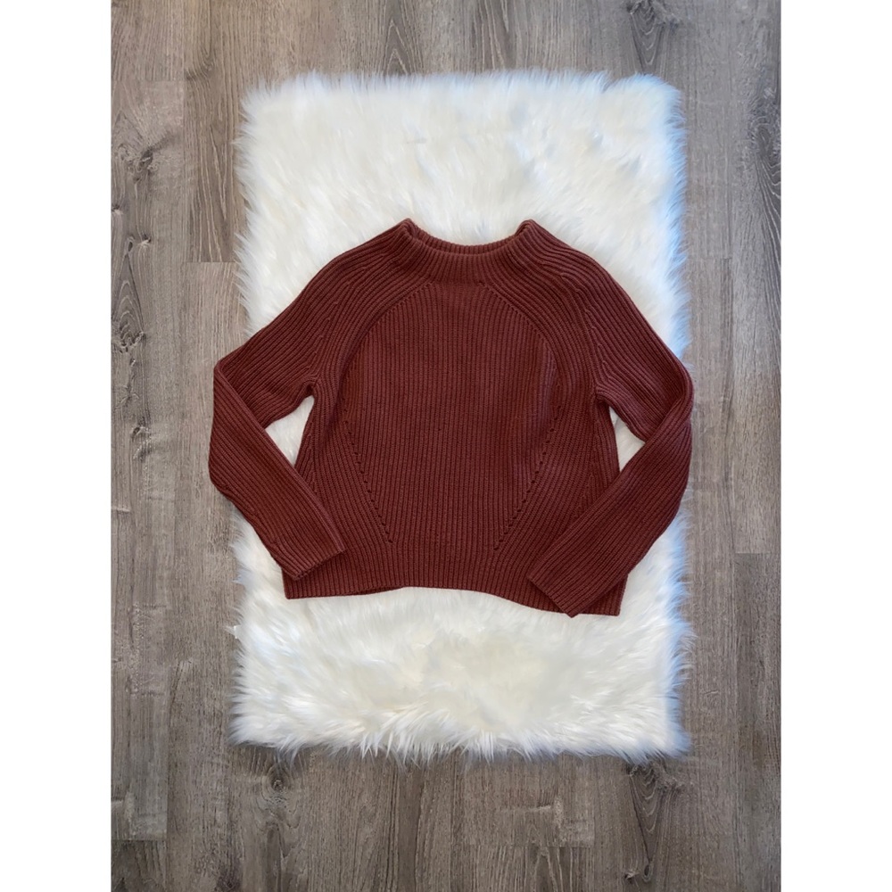 Athleta sweater